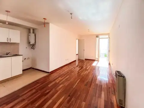 VENTA DEPARTAMENTO 1 DORMITORIO CON PATIO GRAL PAZ