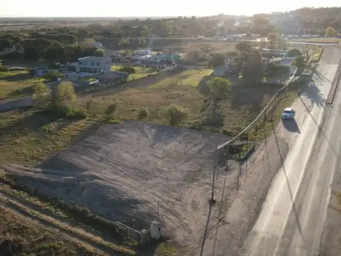 Amplio terreno nivelado, sobre ingreso a Victoria, ideal para comercio o desarrollo