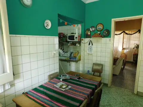 VENTA CASA Y LOCAL BARRIO CASCO ANTIGUO CHASCOMUS