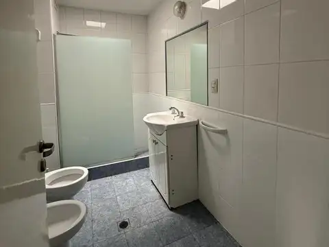 HAUSER alquila departamento de 2 habitaciones en el barrio Bombal!