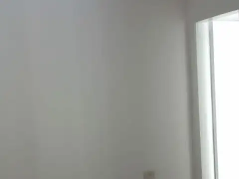 Oficina en Alquiler en Quilmes, $ 300.000