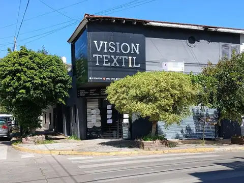 Local en alquiler en Barros Pazos al 1400 Polo Textil Villa Celina La Matanza