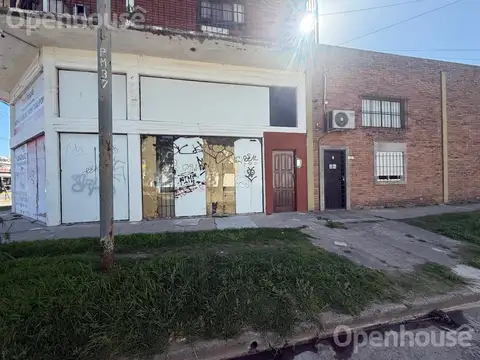 VENTA LOCAL COMERCIAL CON GALPON SOBRE RUTA 8 CENTRO DE PILAR.