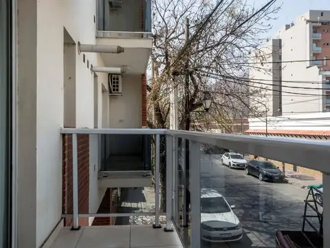 Macrocentro. 12 de Octubre 300