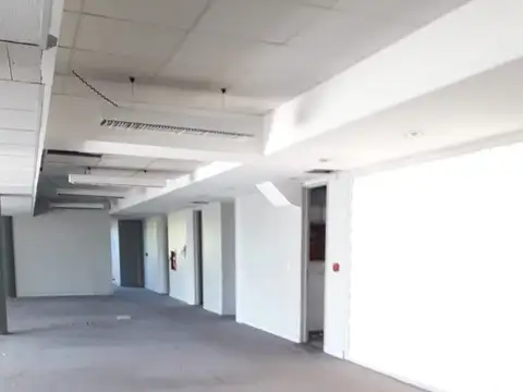 AV. ALICIA M DE JUSTO 1900