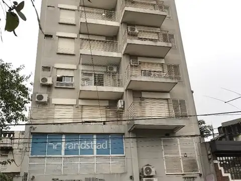 ILLIA A. 600, Piso 3