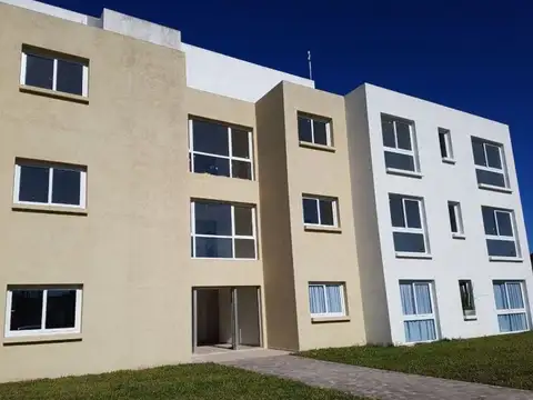 Flaubert 1300, Piso 1