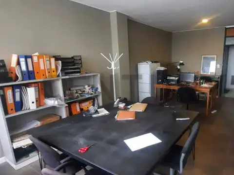 Rivadavia 3100, Piso 8