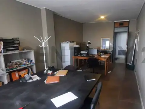 Oficina en Venta 65 años