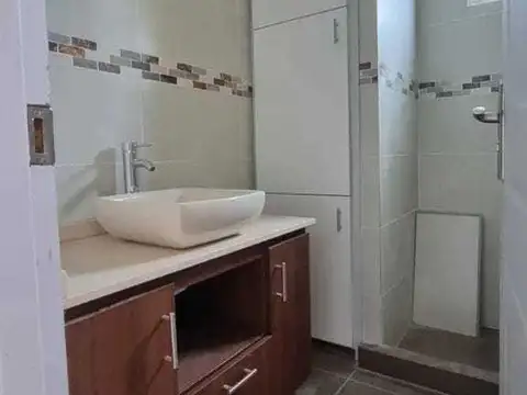 General Flores y Estados Unidos