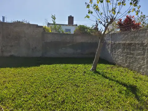 Casa ambientes ambientes con 2 baños