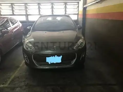 Talcahuano 100, Piso 0