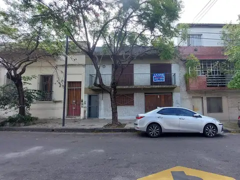 Casa en VENTA en BOEDO  - Lote Propio 9x30