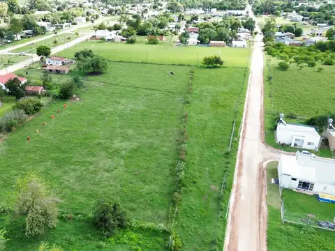 Vendo Casa a Refaccionar en Herrera, Entre Ríos.