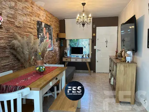 VENTA DUPLEX DE 3 AMBIENTES EN MORENO