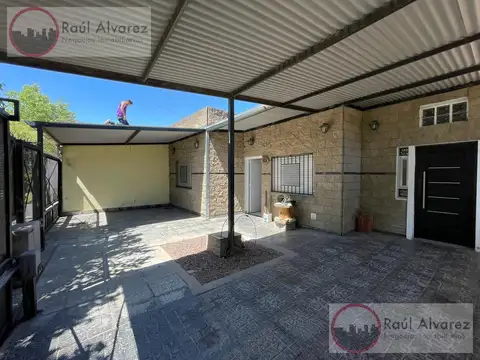 Buenos Aires al 300 - 2 casas en san vicente