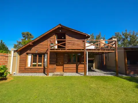 venta casa con parque, quincho, parrilla y piscina