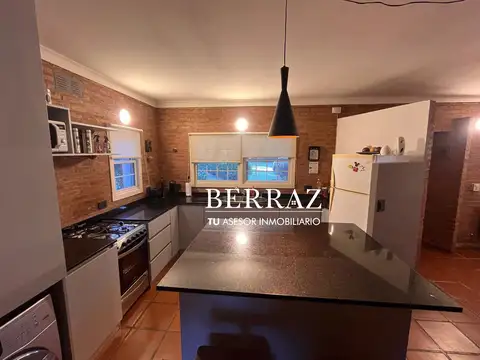 Casa 3 ambientes con 2 baños