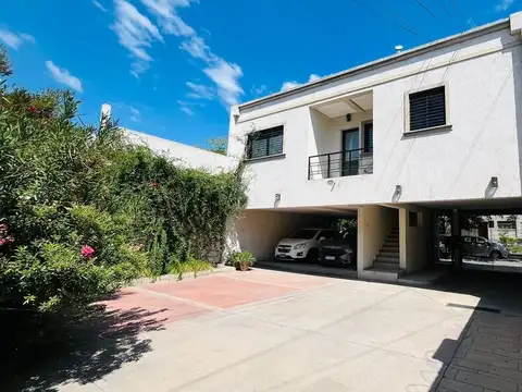 Alquiler Sexta seccion 2 habitaciones con cochera