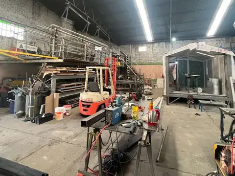 Galpon en Venta 39  mts Frente