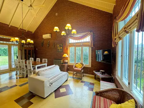 Casa Pinamar excelente estado alquiler temporada