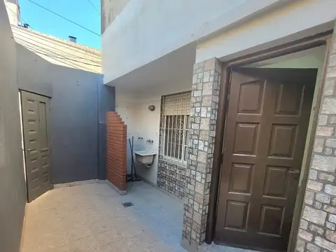 Depto Tipo Casa 3 ambientes con 1 baño