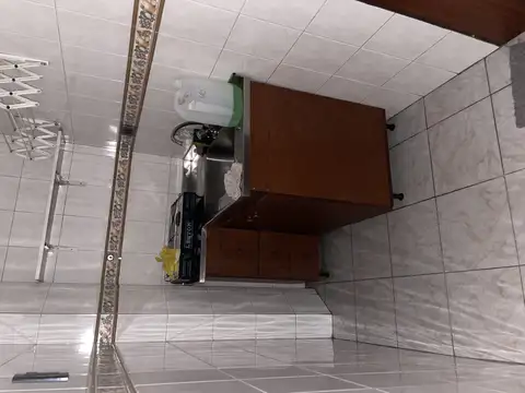 Local en Alquiler en Munro-Este, $ 1.800.000