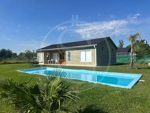 CASA QUINTA CON PILETA EXALTACION DE LA CRUZ POR DIA