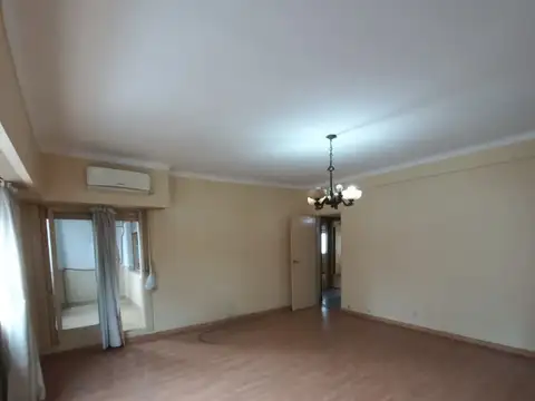 Monteagudo 100, Piso 1