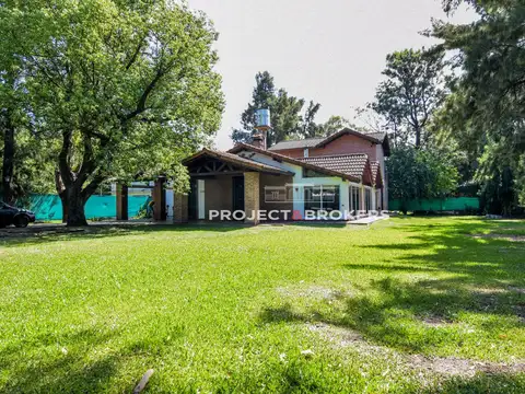 Encantadora Casa Rústica en Ituzaingo Norte
