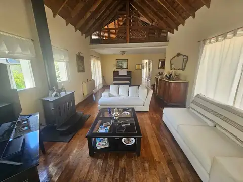 Casa en Venta de 5 dormitorios