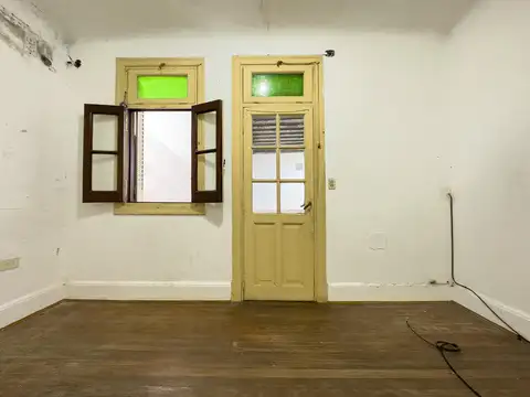 Depto Tipo Casa en Venta 50 años