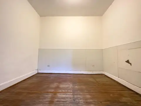 Depto Tipo Casa en Venta en Parque Chacabuco, USD 99.000