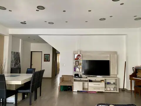 Depto Tipo Casa en Venta 8 años