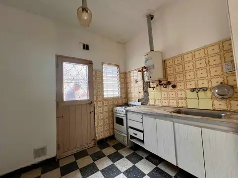 PH 3 AMBIENTES EN VENTA LOMAS DE ZAMORA CON PATIO