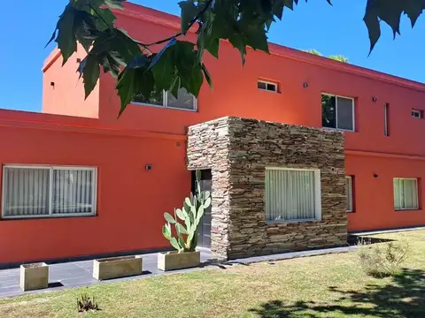 VENTA CASA 5 AMBIENTES