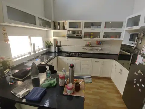 Edificio Comercial en  centro de G. de Laferrere