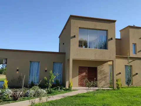 Casa en Venta de 5 dormitorios