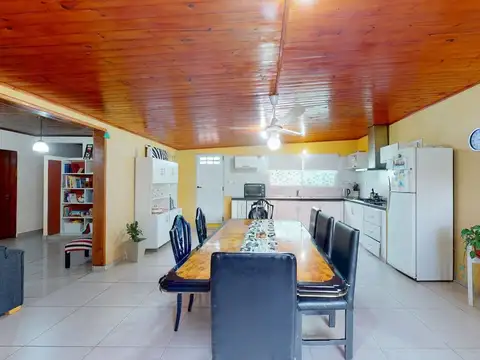 CASA EN VENTA LA PLATA
