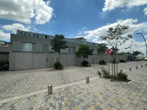 Triplex Casa en venta - Puertos del Lago Complejo Vilas, Escobar