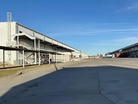 Alquiler Triple A en E. Echeverría Centro Logístico