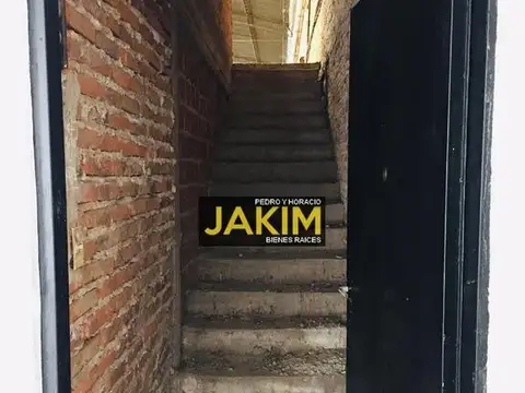 Galpon en Venta 8,66  mts Frente