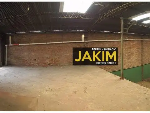 Galpon en Venta 43  mts Fondo