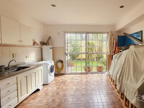 Depto Tipo Casa en Venta 25 años