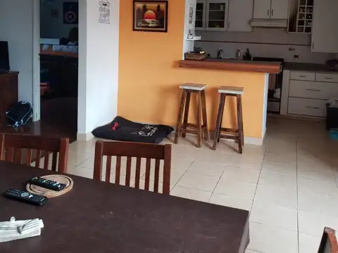 DEPARTAMENTO 4 AMBIENTES