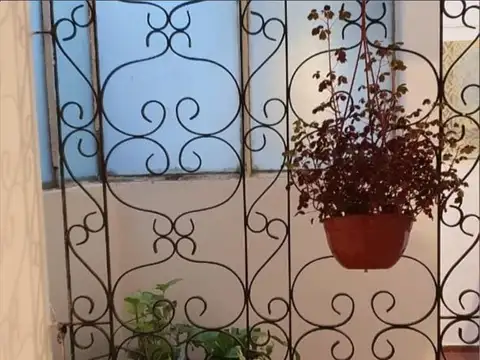 Av Entre Ríos 1000, Piso 1