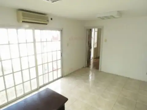 Depto Tipo Casa en Venta 50 años