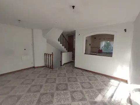 Depto Tipo Casa en Venta 16 años