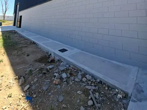 Depósitos en VENTA Y ALQUILER. Camino del Buen Ayre, bajada Debenedetti. San Martín