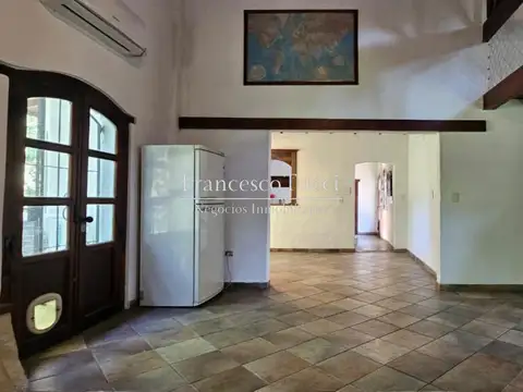 Casa en Alquiler al Oeste